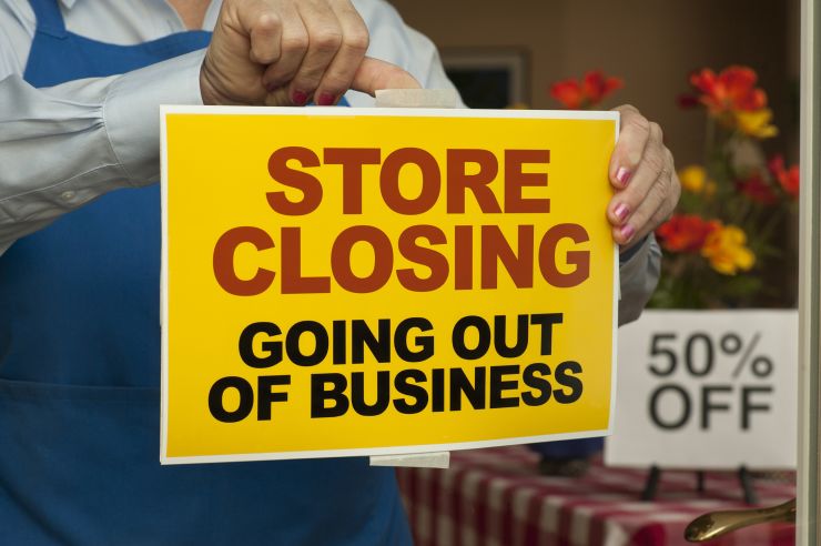 随着在线销售的增长，全美要关闭75,000家门店