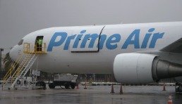 亚马逊大力发展其航空机队，与UPS和FedEx竞争