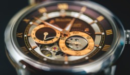 eBay英国站推出豪华手表正品保障服务