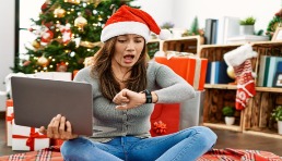 英国预计圣诞期间将花费944亿英镑
